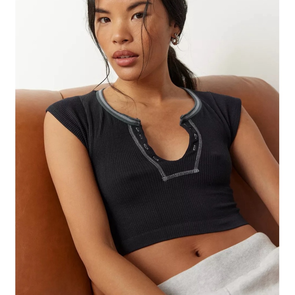 Out From Under Go For Gold Seamless Top